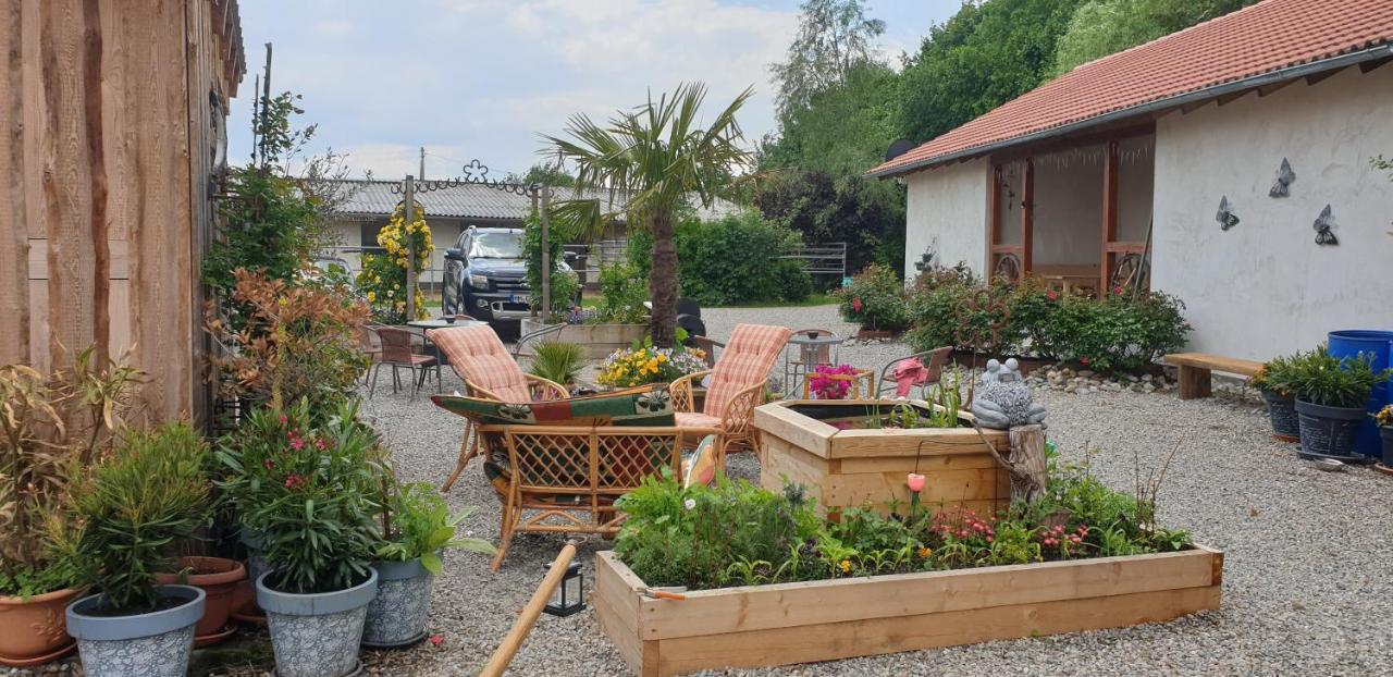 Bed and Breakfast Chrom Ranch Reiterhof Memmingen Exterior foto